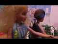 Elsa & Anna toddlers take their dog to a grooming place - Barbie dolls