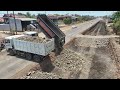 Excellent​ Filling Foundation Making Road, Bulldozer SHANTUI Push Stone, Dump Truck Unloading
