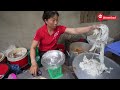 Bánh cuốn đỏ độc lạ chỉ có ở Bắc Ninh, 10k mua được dĩa to ăn no cả ngày