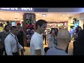 'ROGER FEDERER's standing ovation @ Melbourne Airport'' #exclusive