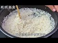 It is a big mistake to only add water to cook rice. Let me teach you the secret that the hotel does