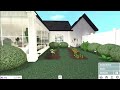 1950's Time Period Inspired House!! (Bloxburg)