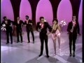 The Temptations w/Leslie Uggams - The Weight (The Leslie Uggams Show)