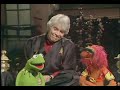 Muppet Show - James Coburn and Animal