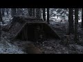 SURVIVAL EARTH LODGE CABIN, SUDDEN SNOW STORM, FIRE OVEN INSIDE MADE A CHIMNEY OUT OF CLAY AND STONE