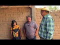 ELLOS VENDÍAN HUEVO DE RANCHO ¿aceptarán unas gallinas?