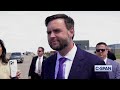 JD VANCE “I just wanted to check out my future plane” -Walks to Kamala Harris plane same time/tarmac