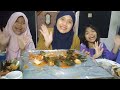 Makan kepiting dan macam2 kerang bareng 2N