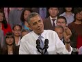 (2013) Obama responds to hecklers at speech