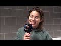 20181209 Interview mit Werbung von SGS Essen Frauen Spielerin Lena Oberdorf nach dem Allianz Frauen
