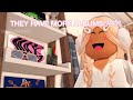Regular day in my life 🍓 shopping, thrifting, studying 📔 [Roblox Bloxburg Roleplay]