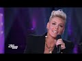 P!NK and Kelly Clarkson Duet 'Who Knew'