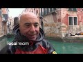 Venezia, i gondolieri sub in azione: rifiuti di ogni tipo nei canali