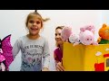 Las aventuras de Piggy Peppa. Vídeos de juguetes peluches.