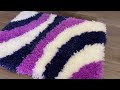 Just take a look at how to make a chic pile carpet from ordinary mesh and yarn!