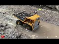 Simulasi DumpTruck Dan Excavator Rc Perbaikan Jalan Desa Yang Licin Dan Berlumpur