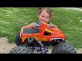 Monster Jam RC Trucks - MEGA El Toro Loco PUMP TRACK CHALLENGE