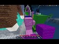 playing Roblox bedwars with auto clicker [its very bad]