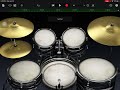 me making some wubilns sounds in garage band!