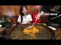 What about the 50 year-old king-sized spicy stir-fried chicken ribs?🤔 Dakgalbi eating show