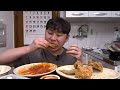 쫄면과 후라이드 치킨 새콤하고 바삭하고 고소하다! 미국사람보다 치킨 잘 뜯는놈 먹방MUKBANG