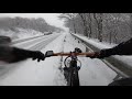 На велосипеде зимой по снегу