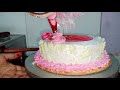 Strawberry Cake in a very simple and easy way ll बहुत ही सिंपल और आसान तरीका से स्ट्रॉबेरी केक