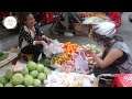 Very nice view Phnom Penh, Cambodia market | Bueng Trabek Plaza market