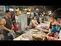 超便宜海鮮！北台灣最大漁市！基隆崁仔頂漁市場的深夜非常熱鬧 / Amazing Bluefin Tuna Cutting Skill in Taiwan Keelung seafood market