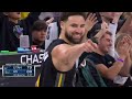 Klay Thompson hyped the entire crowd warriors after he hits the triple 🤩 vs UTAH JAZZ