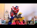 Optimus Prime, Bumblebee and Grimlock vs Devastator stop motion (Part 2)