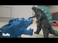 Godzilla vs Clay Godzilla(stopmotion/claymation)