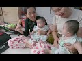 Bữa ăn không trọn vẹn của mẹ ba bé sinh ba | QUỐC CHIẾN Channel