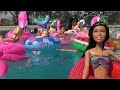 Super FLOATIES party ! Elsa and Anna toddlers - pool - Barbie - lazy river - water fun splash