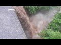 ゲリラ豪雨で鉄砲水