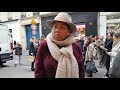 Paris street singer
