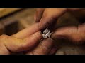 Así se hace un anillo de platino: ¡INCREÍBLE! | Anillo de compromiso personalizado de 3 diamantes