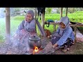 MEMASAK NASI LIWET DI PESAWAHAN.