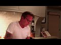 Kiefer Sutherland cooks Chicken & Stuffing