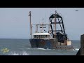 Boaters Encounter Big Swells at the Mouth of Manasquan Inlet!