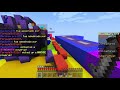 Grabo un hacker en cubecraft (bedrock) Denunciarle todos