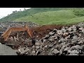 Pengoperasian hidrolik rock breaker excavator Dossan 220LC