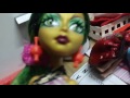 Un dia en scaris - Monster high #2