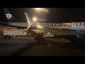Ryanair Boeing 737-800 Landing at Budapest (4K)