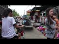 Busy market in Phnom Penh, Cambodia  柬埔寨金邊市場生活  日常
