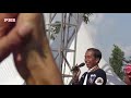 Pak Jokowi : minta jeket siapa tau jadi mentantu pak jokowi !!!