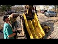 Installing a hydraulic thumb on an excavator with 1 way aux circuit