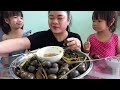 Món ốc luộc cùng nước sốt chấm thần thánh| Nguyen Ty vlog #35