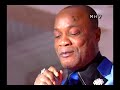 Koffi Olomide chante Tabu Ley concert à l'Hotel Invest 2010