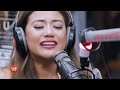 Morissette performs 